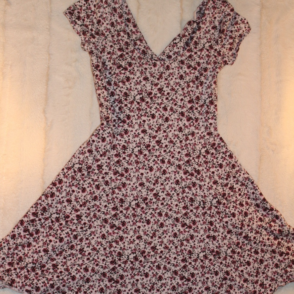 Floral back cutout dress